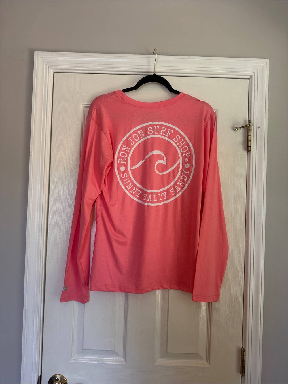 Ron Jon Surf Shop Coral Long Sleeve rash Guard with Wave Logo and UPF 50+ - Picture 3 of 5
